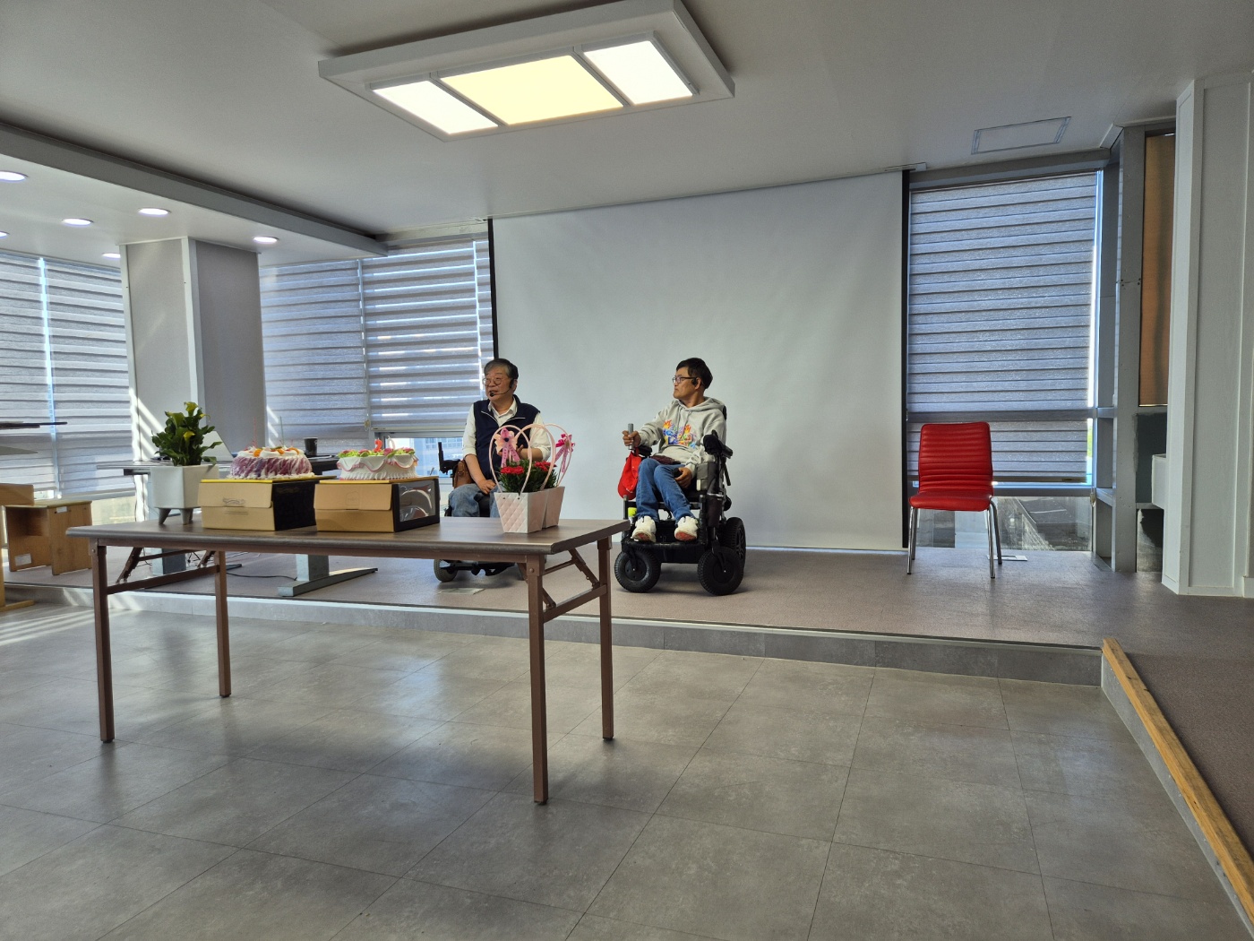 KakaoTalk_20250430_173234306_08.jpg