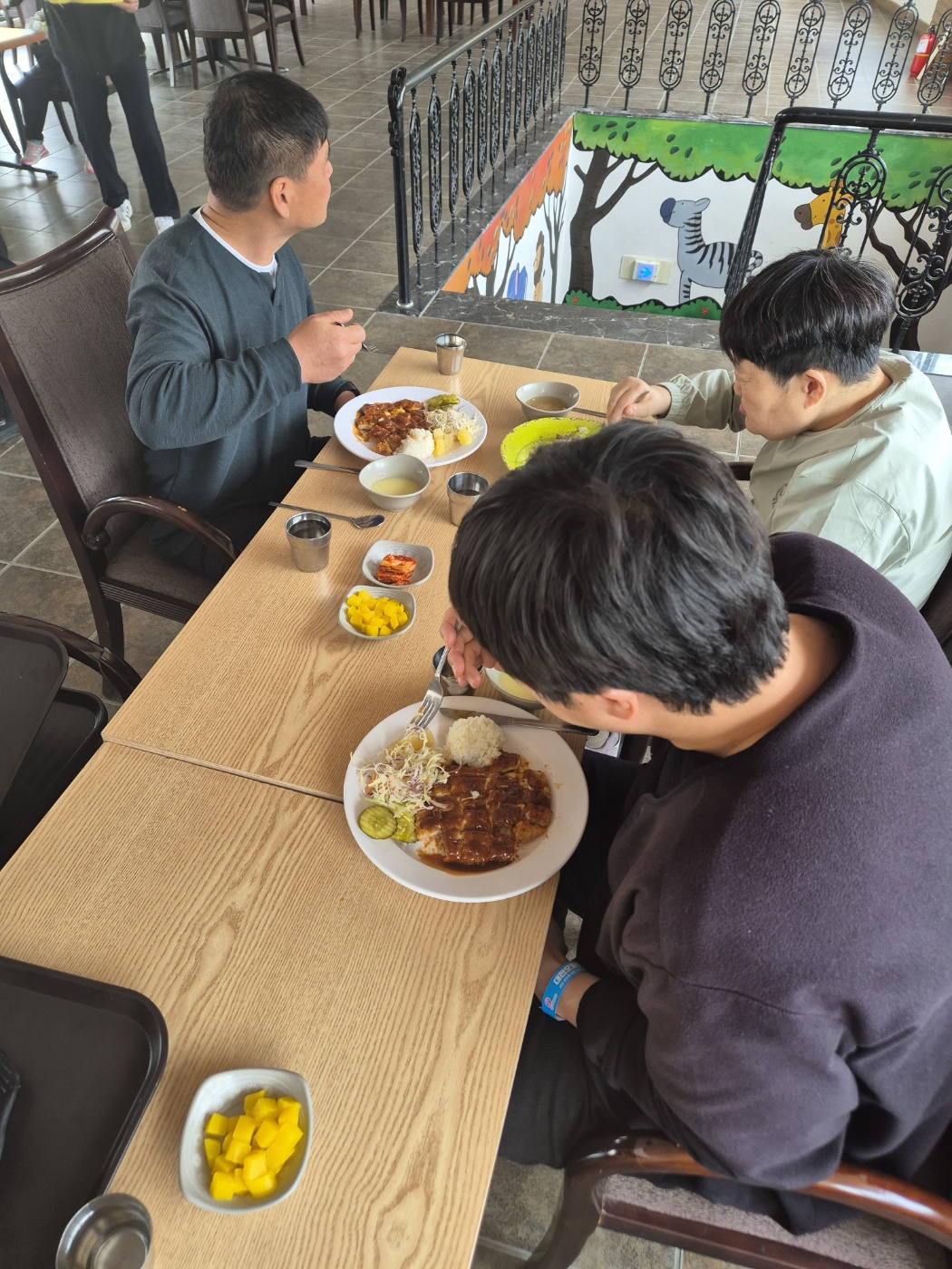 KakaoTalk_20250416_180532112_02.jpg